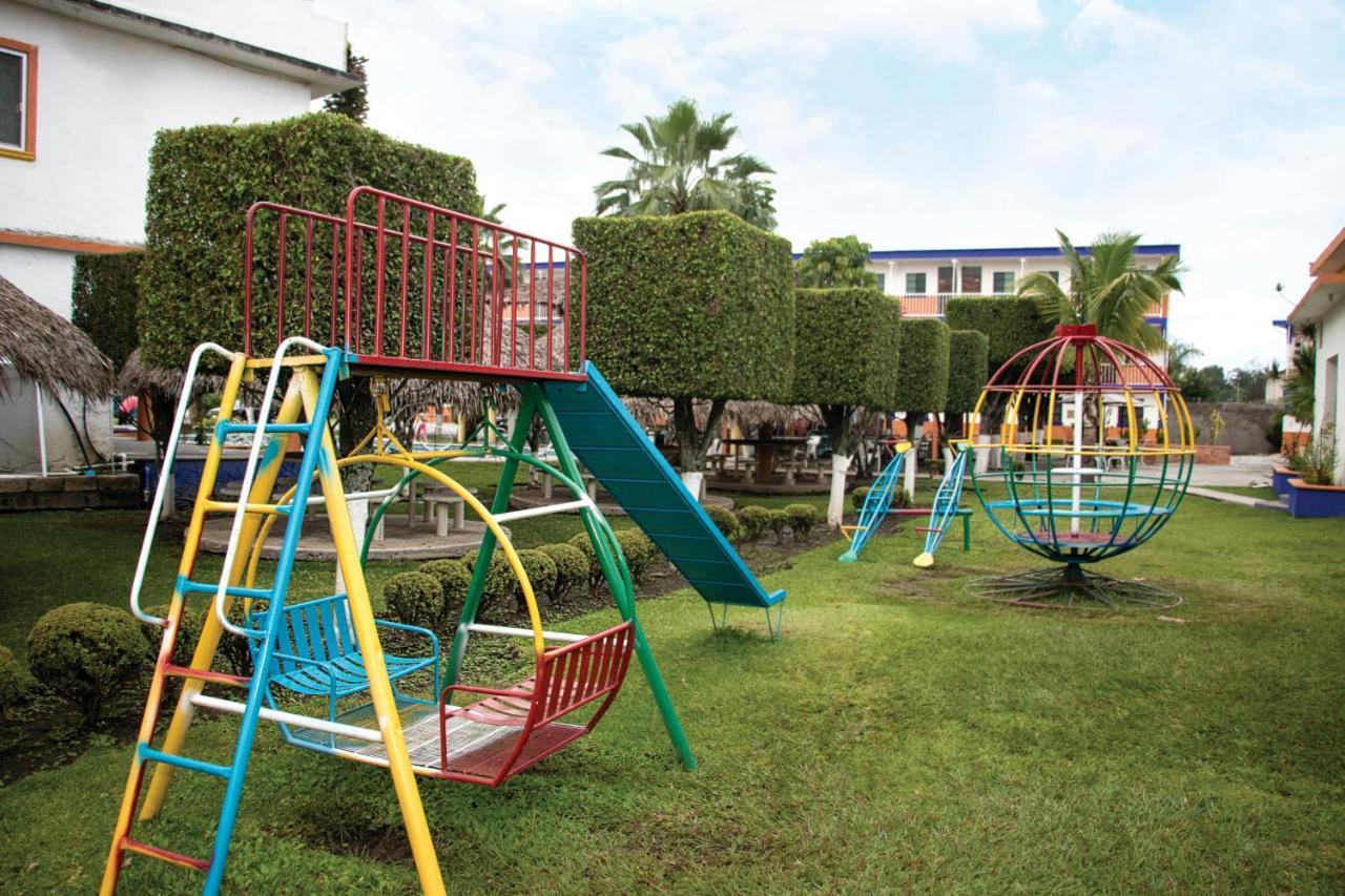 Hotel San Carlos Yautepec Kültér fotó